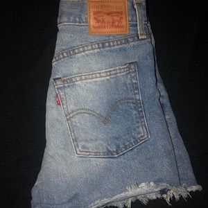 Levi mid length shorts